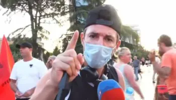 “Rama kape mesazhin”/ I riu nga protesta: Pranoje humbjen, rinia fitoi