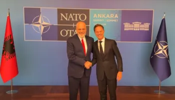 Rama mbërrin në Ankara për Samitin e NATO-s, takohet me Mark Rutte