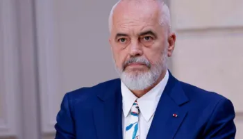 Rama: Mercenarë nga Prishtina dhe Tetova shfaqen si diasporë në protestat në Tiranë