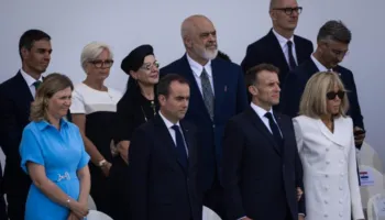 Rama ndan të tjera pamje nga Parisi, paradë madhështore me rastin e 14 korrikut