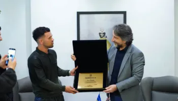 Rama nderon Yll Limanin me mirënjohje për kontributin në art dhe kulturë