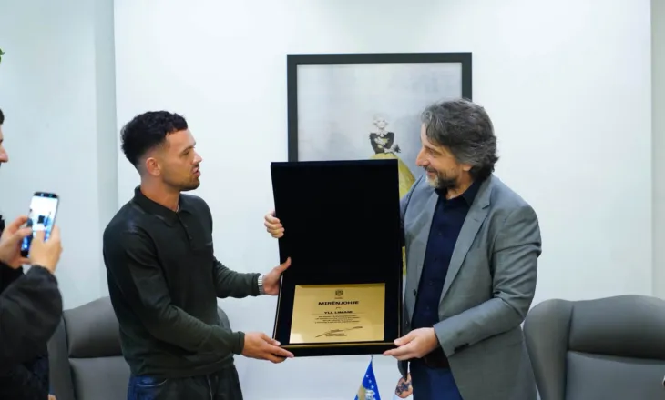 Rama nderon Yll Limanin me mirënjohje për kontributin në art dhe kulturë
