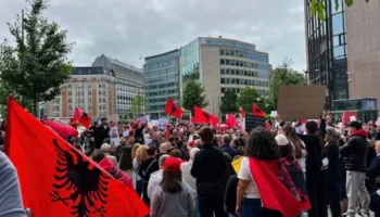 Rama nesër në Bruksel, Diaspora përgatitet ta presë me protesta