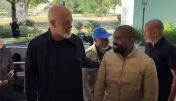Rama publikon videon nga takimi me këngëtarin Kanye West