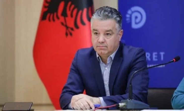 “Rama tenton të anashkalojë “elefantin në dhomë”/ Eno Bozdo: Makiazhet si “Besa” apo “Rilindja 2.0” nuk ia zbeh…