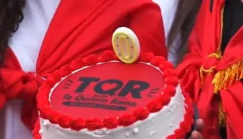 ‘Rama TQR’/ Torta e veçantë për Edi Ramën te kryeministria
