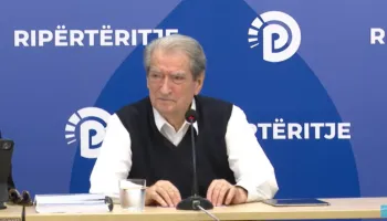 “Reforma e 2014-tës shpopulloi Shqipërinë”, Berisha: Mbyllja e komunave ndikoi në jetesën e qytetarëve