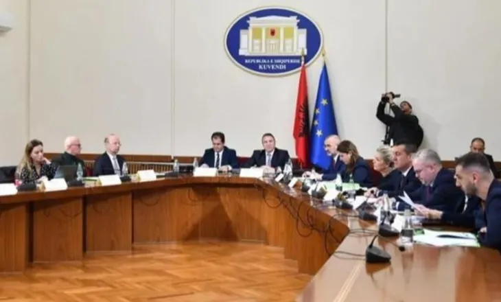 Reforma Zgjedhore shtyhet deri në nëntor, Komisioni kërkon zgjatjen e mandatit