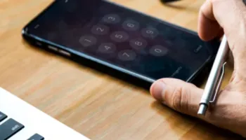 Refuzoi 2 milionë euro për një numër telefoni, italiani merr deri në 2 mijë telefonata në ditë