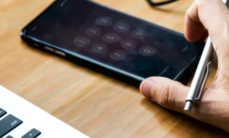 Refuzoi 2 milionë euro për një numër telefoni, italiani merr deri në 2 mijë telefonata në ditë