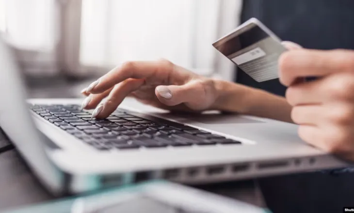 REL: Shitësit online në shënjestër të mashtruesve
