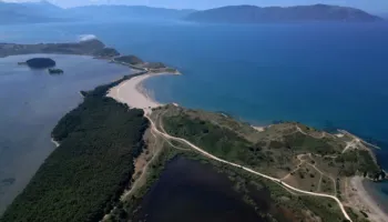 Reuters për Zvërnecin: Biznesmeni që i shiti tokën Kushner, në hetim. Dyshohet se falsifikoi tapitë e tokave