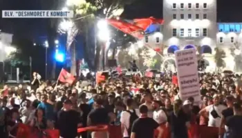 Revolta e 52 kundër Ramës, shqiptarët nuk ndalen, mesazh të prerë kryeministrit: Jep dorëheqjen