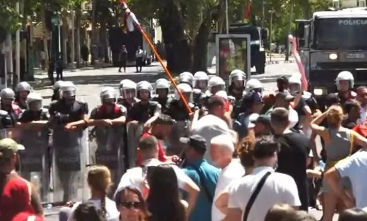 Revolta/ Shoqërimi i aktivistëve gjatë protestës, Komiteti i Helsinkit ngre shqetësime për kufizimin e lirisë