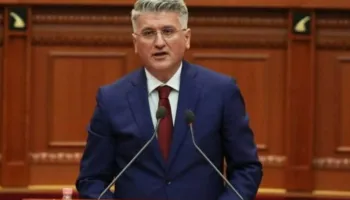 Revoltë në Poliçan, Prrenjas dhe Klos/ Gjekmarkaj: Pakënaqësia ndaj Qeverisë nuk është e izoluar! Shqipëria po hyn…