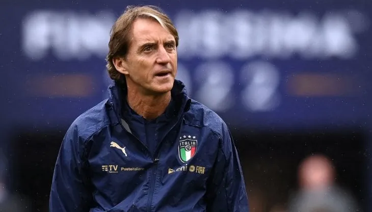 Rihapet gara për stolin e Italisë pas dështimit me Pirlon, Mancini parakalon Conten