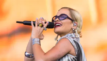 Rita Ora anulon performancën në festivalin Gozo, stuhia dëmton pajisjet e saj teknike