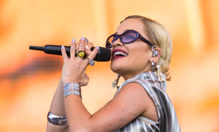 Rita Ora anulon performancën në festivalin Gozo, stuhia dëmton pajisjet e saj teknike