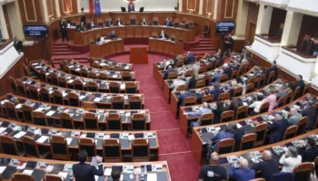 Rrëmbimi i dokumentit konfidencial nga Kuvendi, mblidhet nesër Sekretariati i Etikës për masën disiplinore ndaj Shehajt