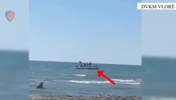 Rrezikuan pushuesit duke lëvizur me mjete lundruese në afërsi të bregut, 10 milionë lekë gjobë për dy të rinjtë