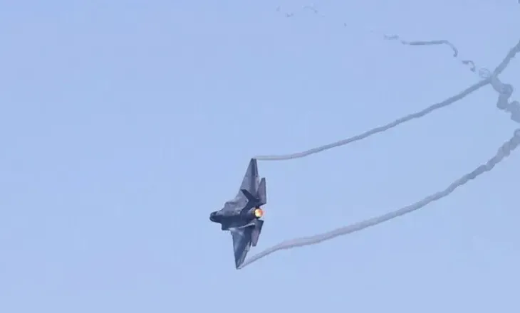 Rrëzohet një avion F-35 pranë bazës ajrore amerikane