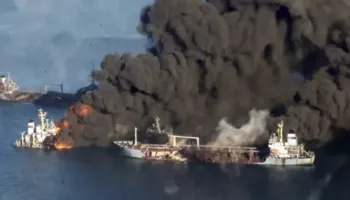 Rusia godet portet e Ukrainës, mbytet anija e mallrave, 9 viktima