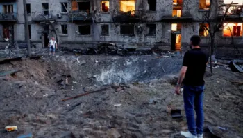 Rusia sulmon me dronë dhe raketa Kievin, humbin jetën 10 persona, dhjetëra të plagosur
