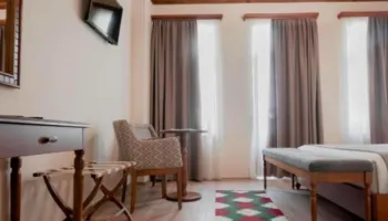 Sa para fitojnë bashkitë nga hotelet? Rriten arkëtimet nga turizmi, më shumë formalizim