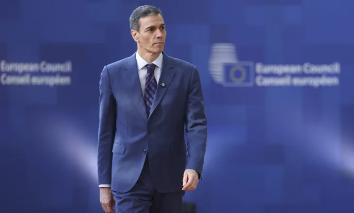 Sánchez i përgjigjet kritikave për krizën migratore: Solidariteti është opsional, respekti për traktatet jo