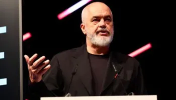 “Së shpejti edhe provat”/ Reagon Rama: Çorba e sorrave, korbave dhe kuzhinierëve nga Lindja ku prodhohet…