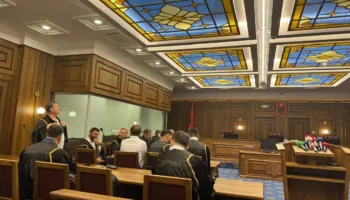 Seanca për dosjen e SPAK, Erion Veliaj dhe mbrojtja e tij mungojnë në gjykatë
