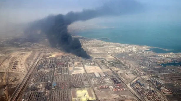 SHBA kryen sulme ajrore ndaj objektivave iraniane pranë Ngushticës së Hormuzit