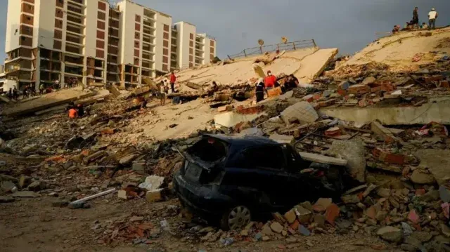 Shkon në gati 2000 numri i viktimave nga tërmetet në Venezuelë
