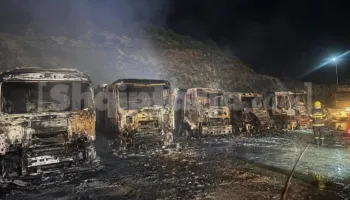 Shkrumbohen pesë kamionë në një gurore në Kurbin, dyshohet për zjarrvënie të qëllimshme