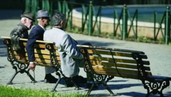 Shpërblimi i pensionistëve/ Qeveria zbardh listën: Ja 11 kategoritë që marrin bonusin në korrik