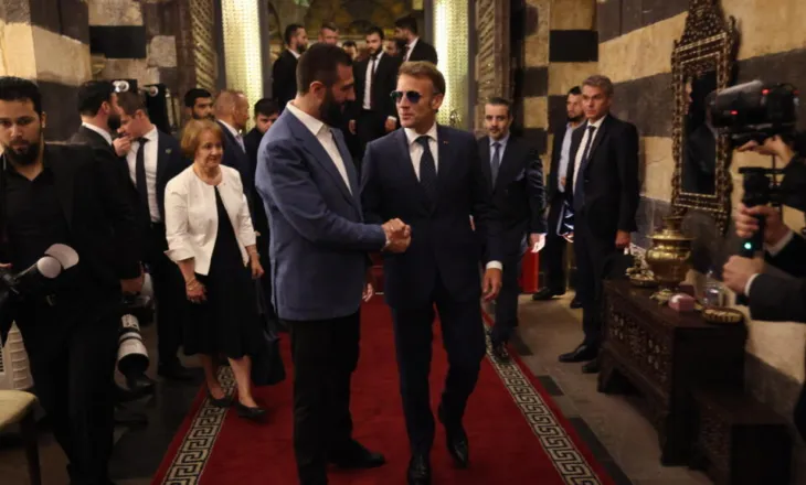 Shpërthime të frota në Damask, ngjarja pranë hotelit ku ndodhej Macron. Elize: Presidenti është i sigurtë