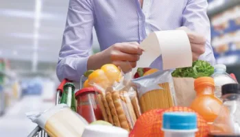 Shqipëria “jeton për t’u ushqyer”, shpenzimet për ushqime sa 20.4% e ekonomisë, rekord në Europë