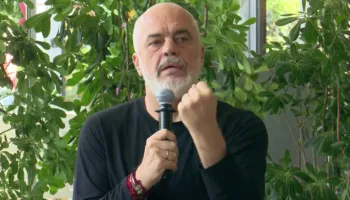 “Shqipëria nuk mund t’i cilësojë investimet e huaja kërcënim”, Rama me pensionistët: “Thembra e Akilit” shëndetësia, është bërë transformim i madh