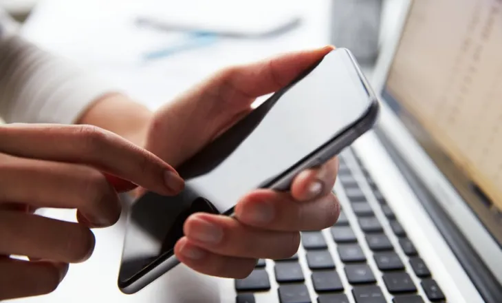 Shqiptarët heqin dorë nga pagesat online në maj, rënie e ndjeshme e “home banking”