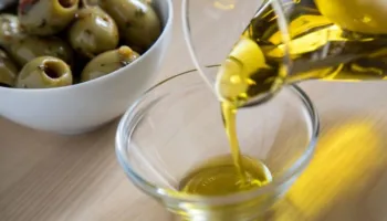 Shtatë ushqime që forcojnë trurin për t’i shtuar në listën tuaj të blerjeve