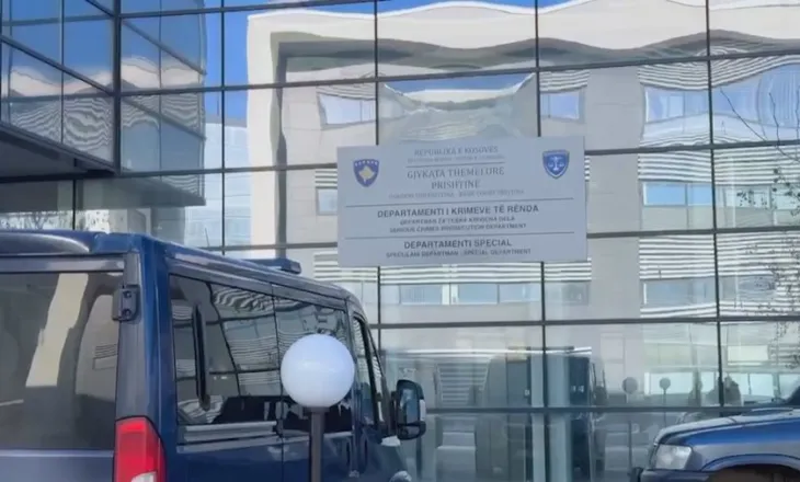 Shtyhet gjyqi për masakrën e Reçakut, ja çfarë ndodhi në seancën e parë