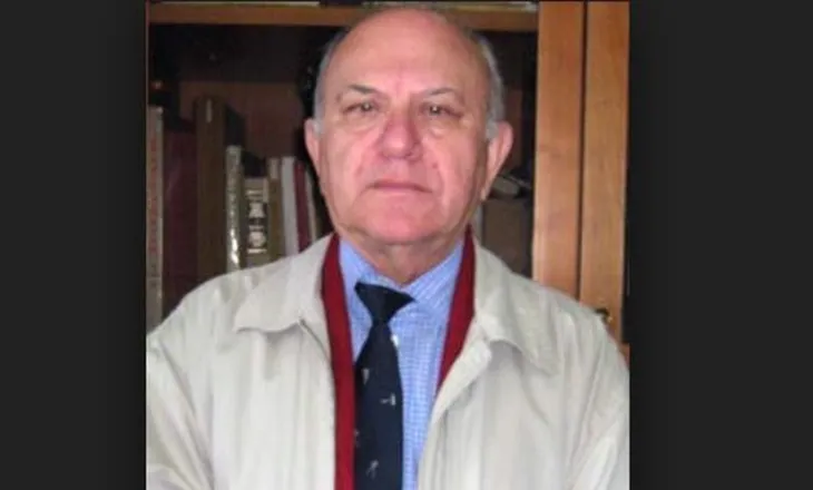 Shuhet në moshën 89-vjeçare akademik Emin Riza, studiuesi që la gjurmë në mbrojtjen e trashëgimisë shqiptare