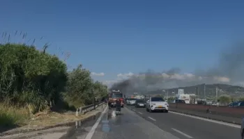 Shuhet zjarri në Koxhas të Shijakut, zhbllokohet autostrada