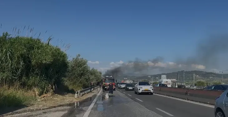Shuhet zjarri në Koxhas të Shijakut, zhbllokohet autostrada