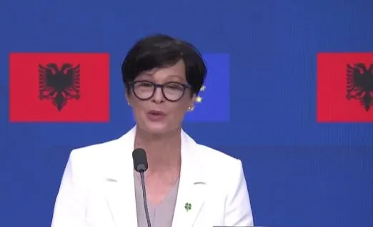 “Si i komentoni protestat në Shqipëri?”, përgjigjet komisionerja Marta Kos
