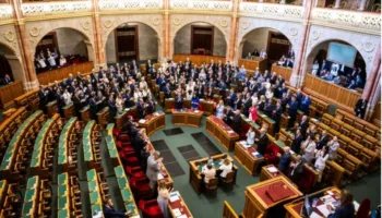 Si po shkojnë reformat në Hungari: Çfarë premtoi partia Tisza para zgjedhjeve dhe çfarë ka përmbushur deri më tani?