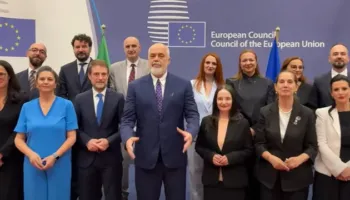 “Si thanë? S’ka më negociata?”/ Rama ndan videon nga Brukseli: Do t’i mbyllim të gjithë kapitujt deri në vitin 2027