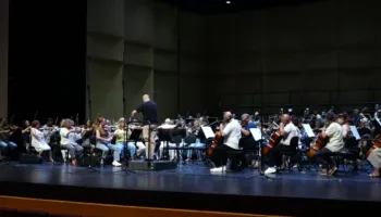Simfonia e 9-të e Beethovenit, kryevepra e muzikës klasike ngjitet sonte në skenën e TKOB
