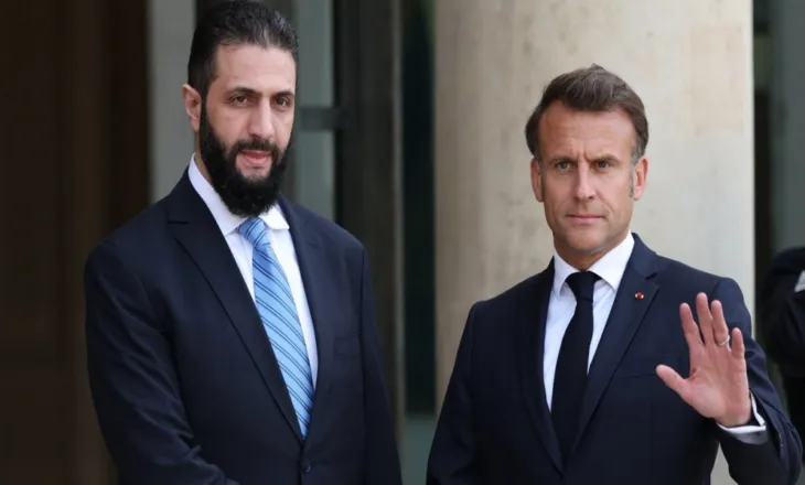 SIRI/ SHPERTHIME PRANE HOTELIT KU ISHTE MACRON