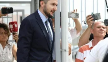 “Sot, një vit liri”/ Salianji: Pushteti mund të të kufizojë, por nuk i burgos dot bindjet! Na duhet një politikë që…